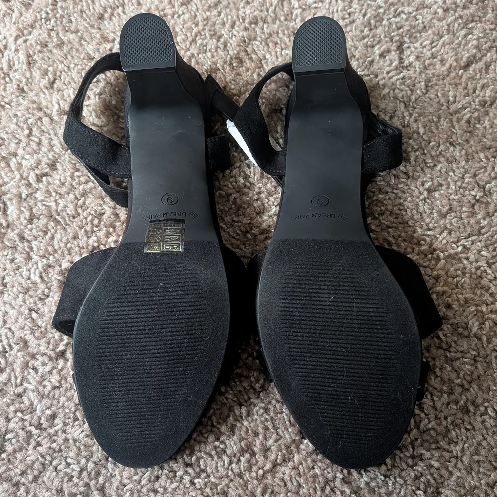 Dream Pairs Chunky Ankle Strap Sandal Heels Size 9 NWT - Picture 8 of 9